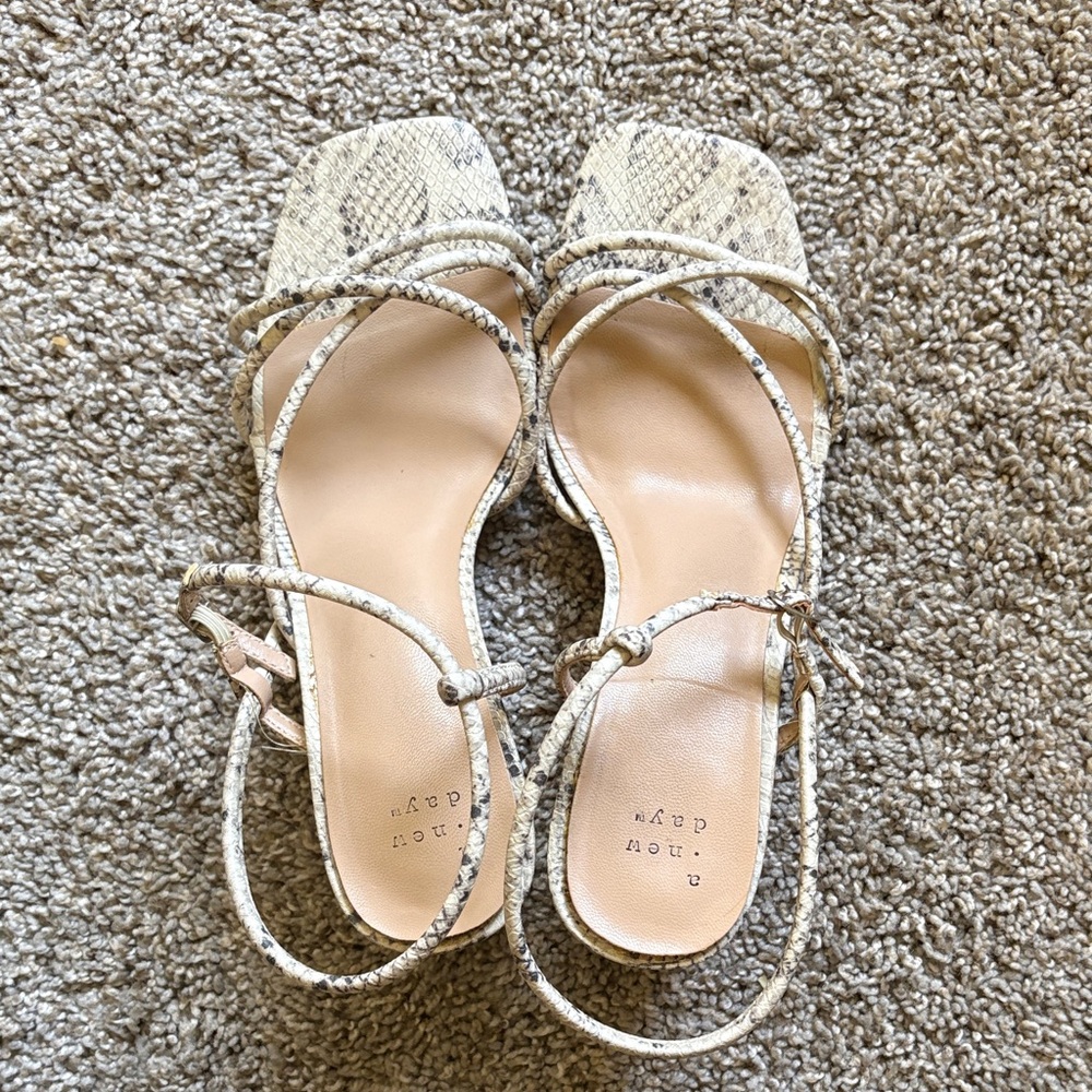 Snake-Print Strappy Square-Toe Sandals in Cream and Tan
